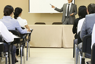 熊本の弁護士法人アステル法律事務所|社内研修への講師派遣イメージ画像